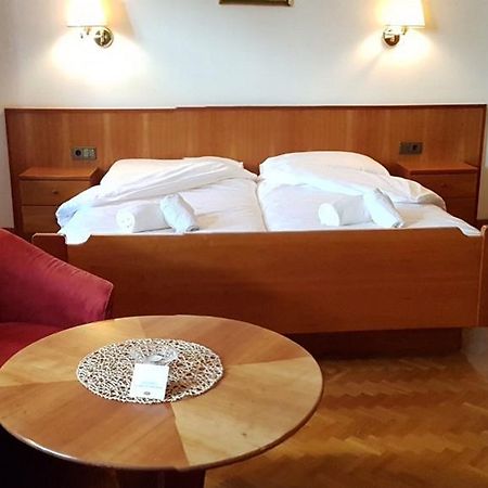 Weisses Roessl Bed & Breakfast Appiano Sulla Strada Del Vino Eksteriør bilde